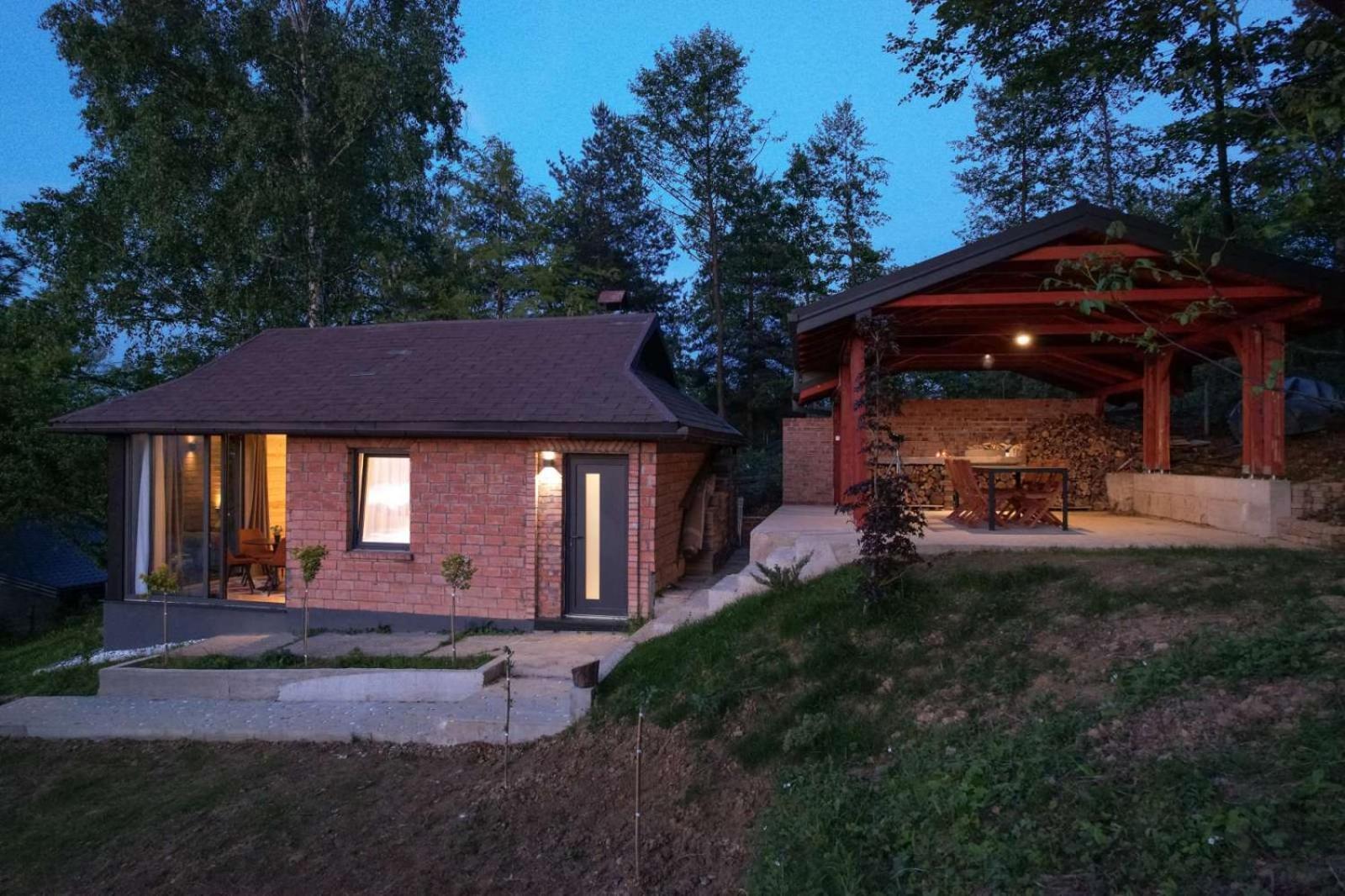Vikendica Blok- Brick And Wood Visoko
